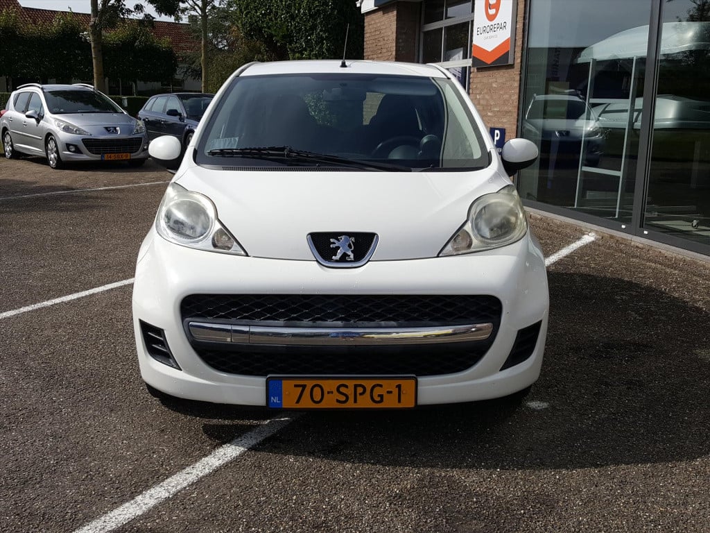 Peugeot 107 1.0 12v 68pk 5d xs airco | radio & cd-speler | lage km-stand | 