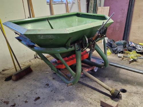 Kunstmeststrooier/zoutstrooier