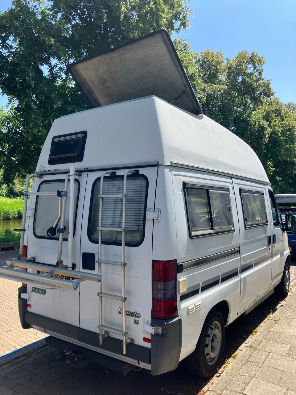 Fiat Ducato 2.5D La Strada 4 persoons buscamper