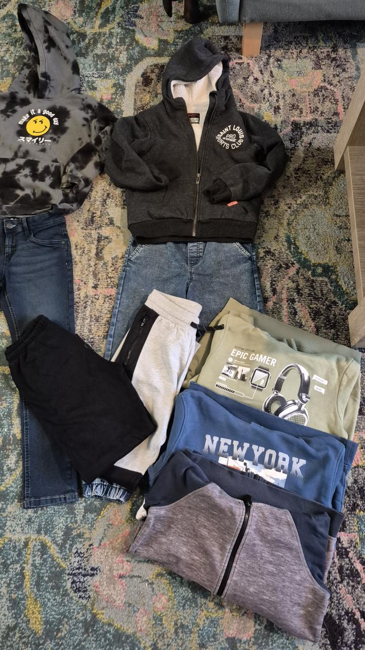 Set jongens kleiding maat 140