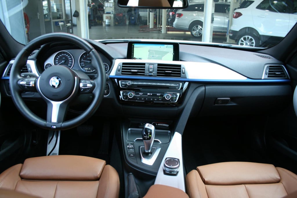 BMW 3-serie touring 340i m sport centennial high executive