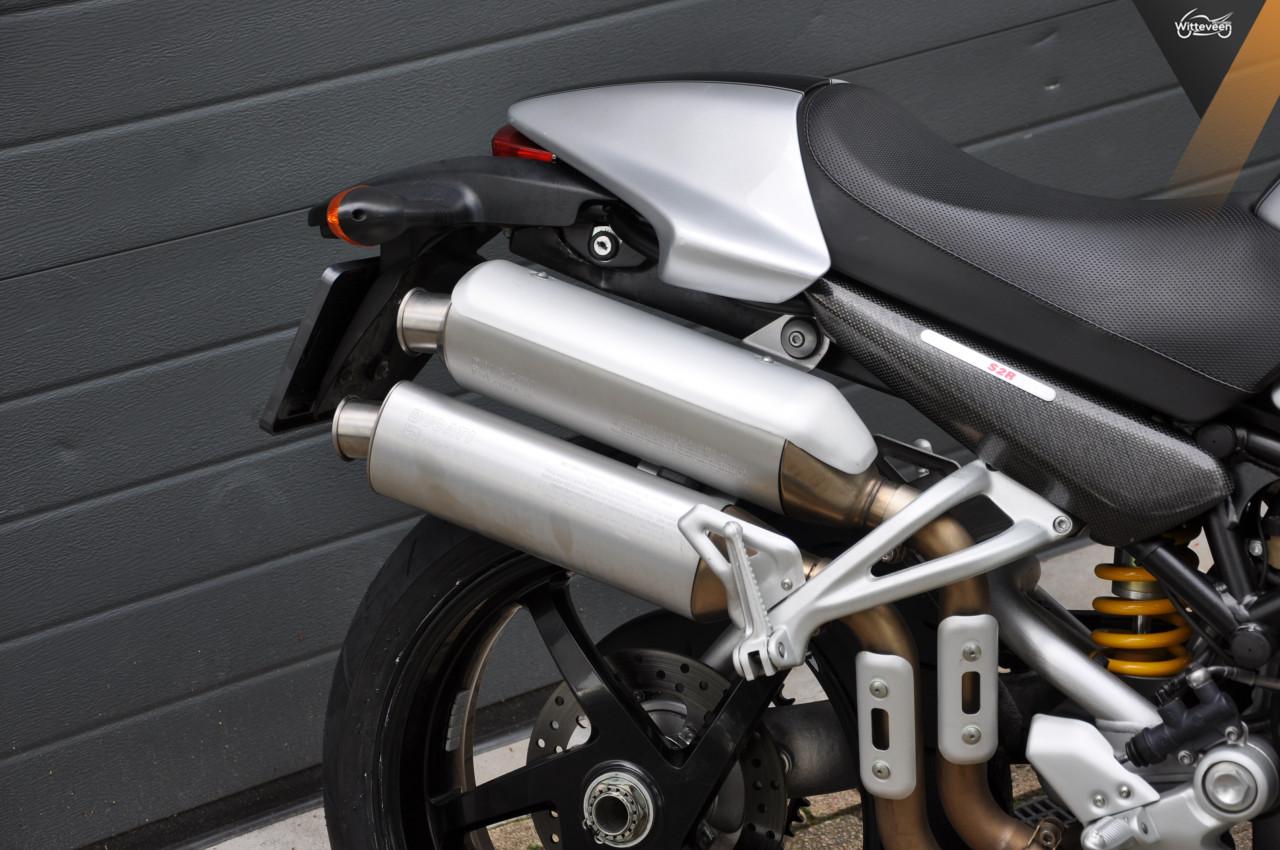 Ducati Monster S2R 1000 9500 kilometers!
