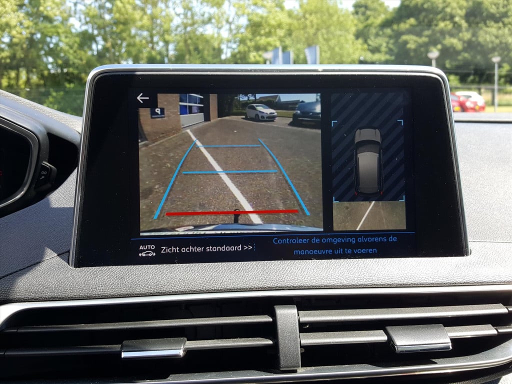 Peugeot 3008 1.2 130pk première automaat navigatie | trekhaak | panoramisch