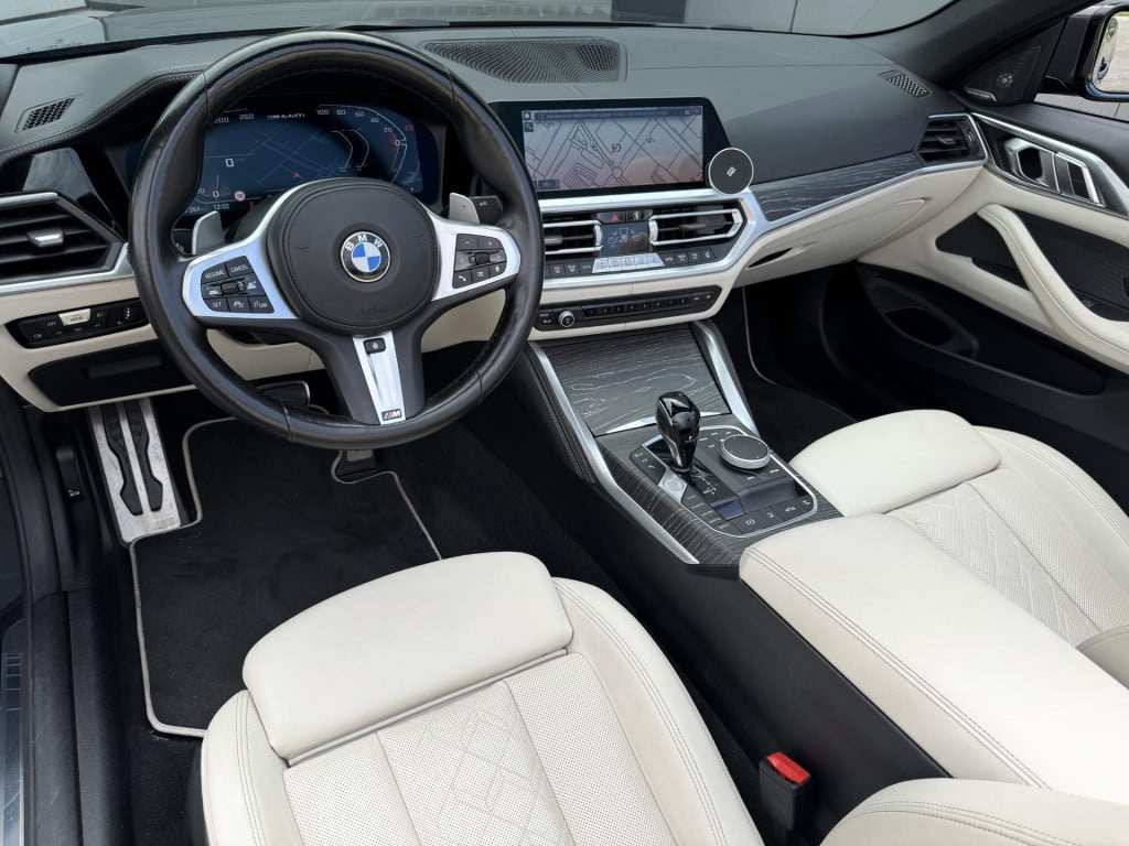 BMW 4 Serie cabrio m440i xdrive high executive m sport pro nl-auto np. €121