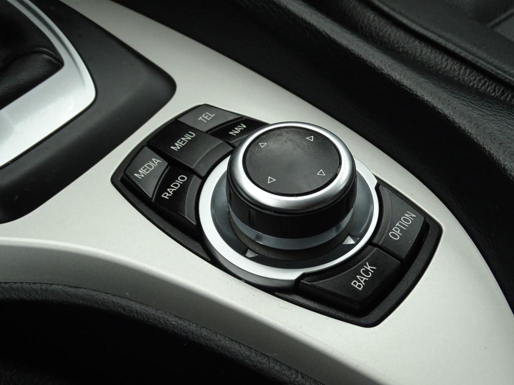 BMW X1 sdrive20i upgrade edition automaat | leder | navi