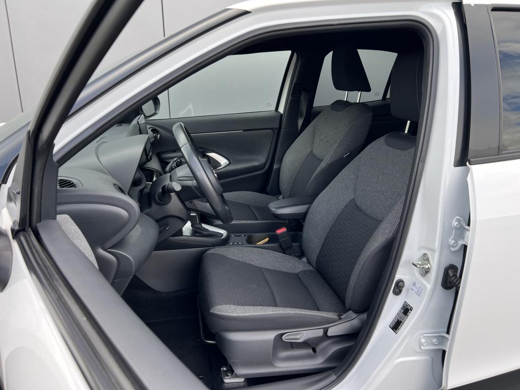 Toyota Yaris Cross 1.5 hybrid first ed. | nl auto | dealerondehouden |