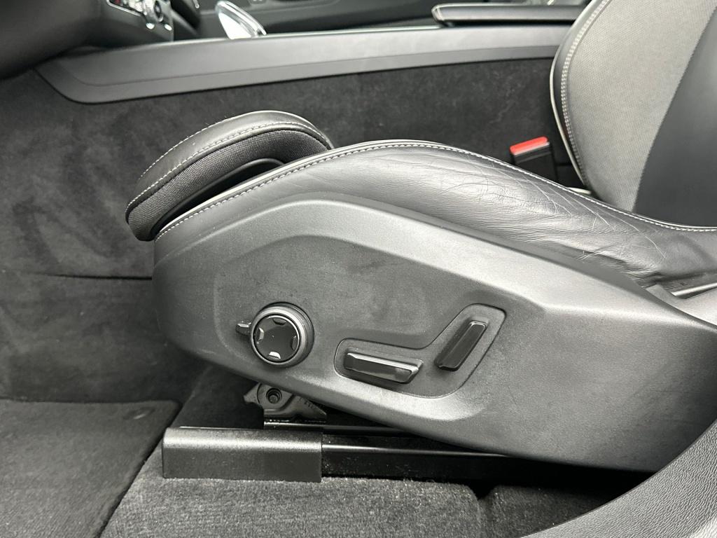 Volvo XC60 t6 398pk recharge plus dark| adap.cruise| 360camera| pano| awd