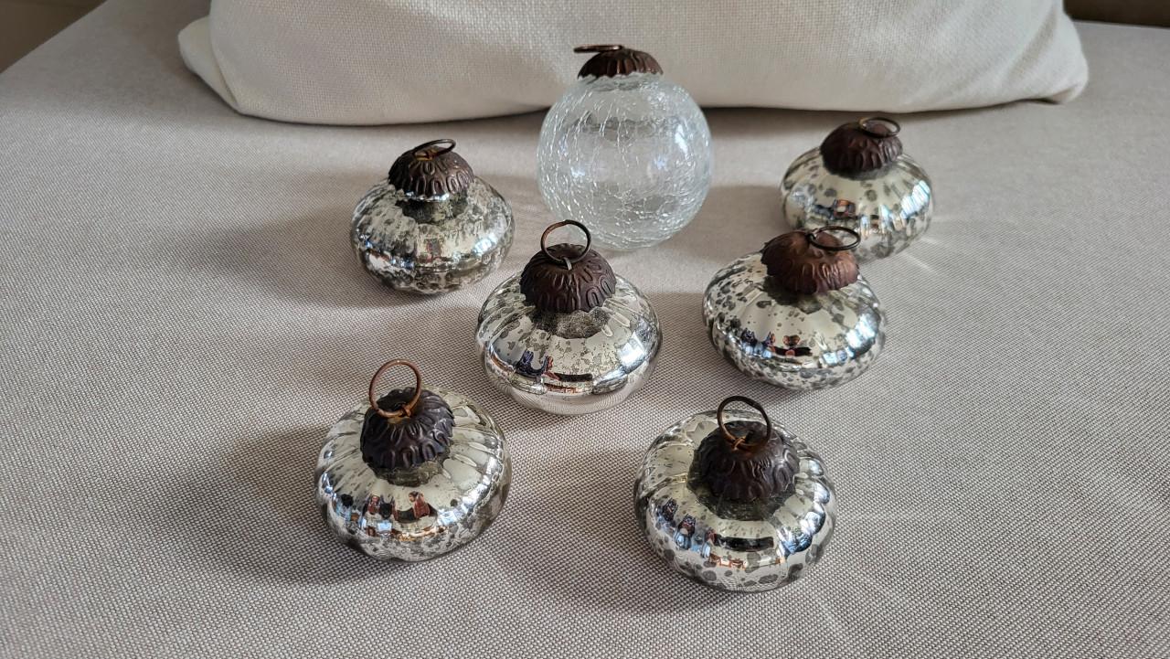 Set v 7 vintage kerstballen kwik glas + craquelé