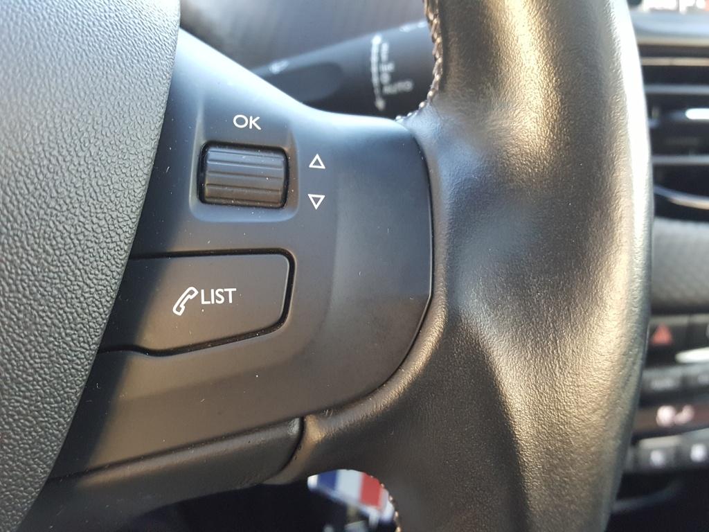 Peugeot 2008 1.2 puretech 110pk allure trekhaak | apple carplay & android a