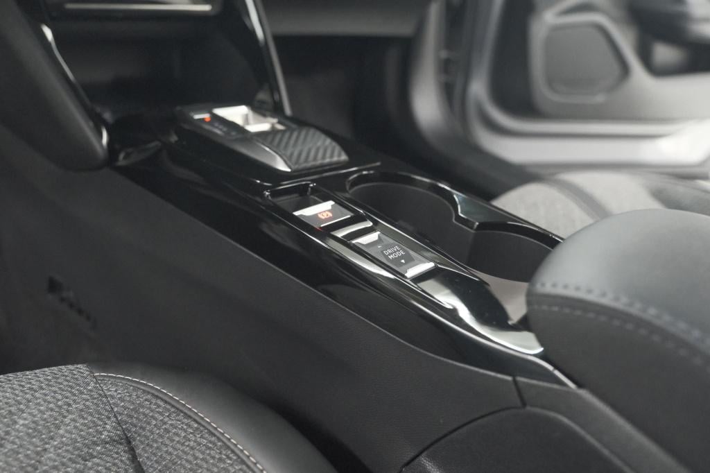 Peugeot 2008 hybrid 136 e-dcs6 allure | 360 camera | adaptieve cruise contr