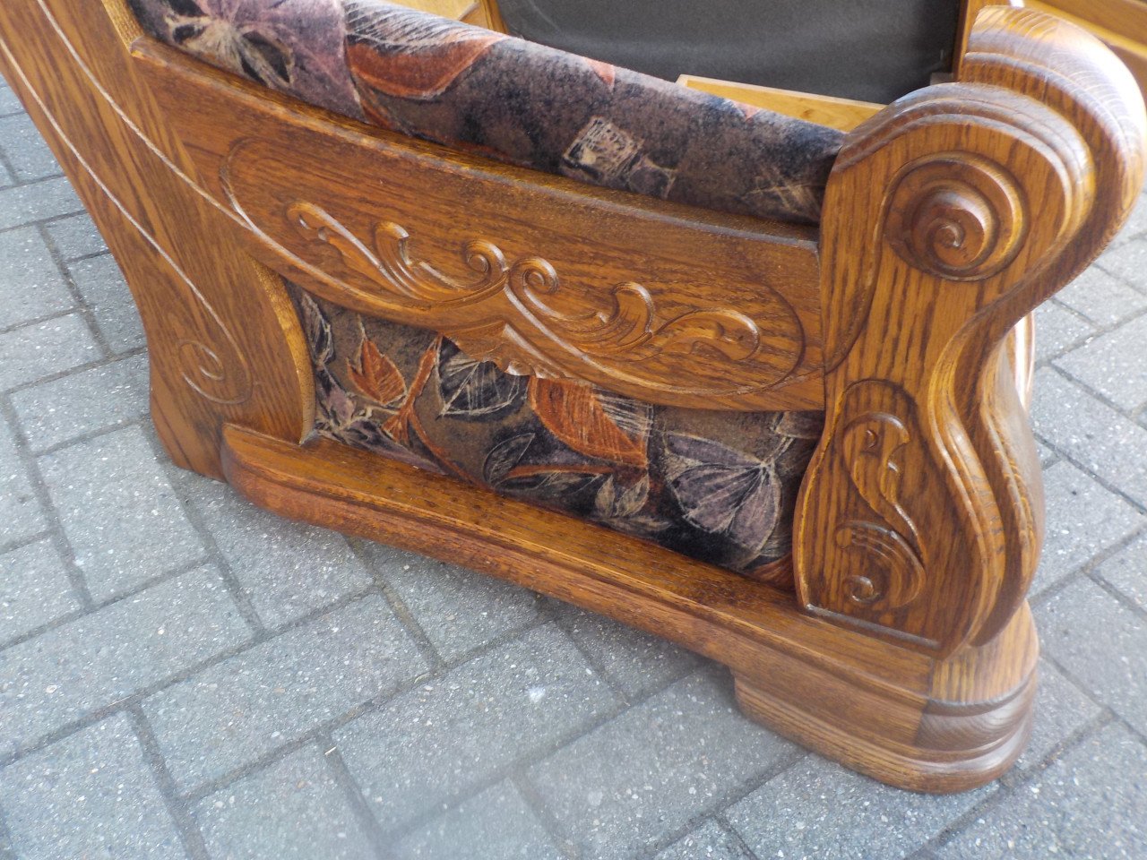 2 mooie kwaliteit kuipfauteuil in zeer goede staat met lade.