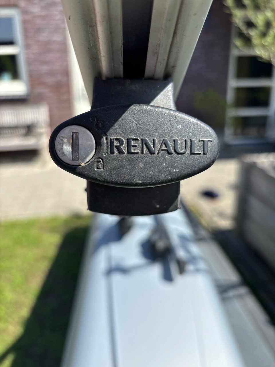 Renault dakdragers voor dakrailing nr 7711 426 186