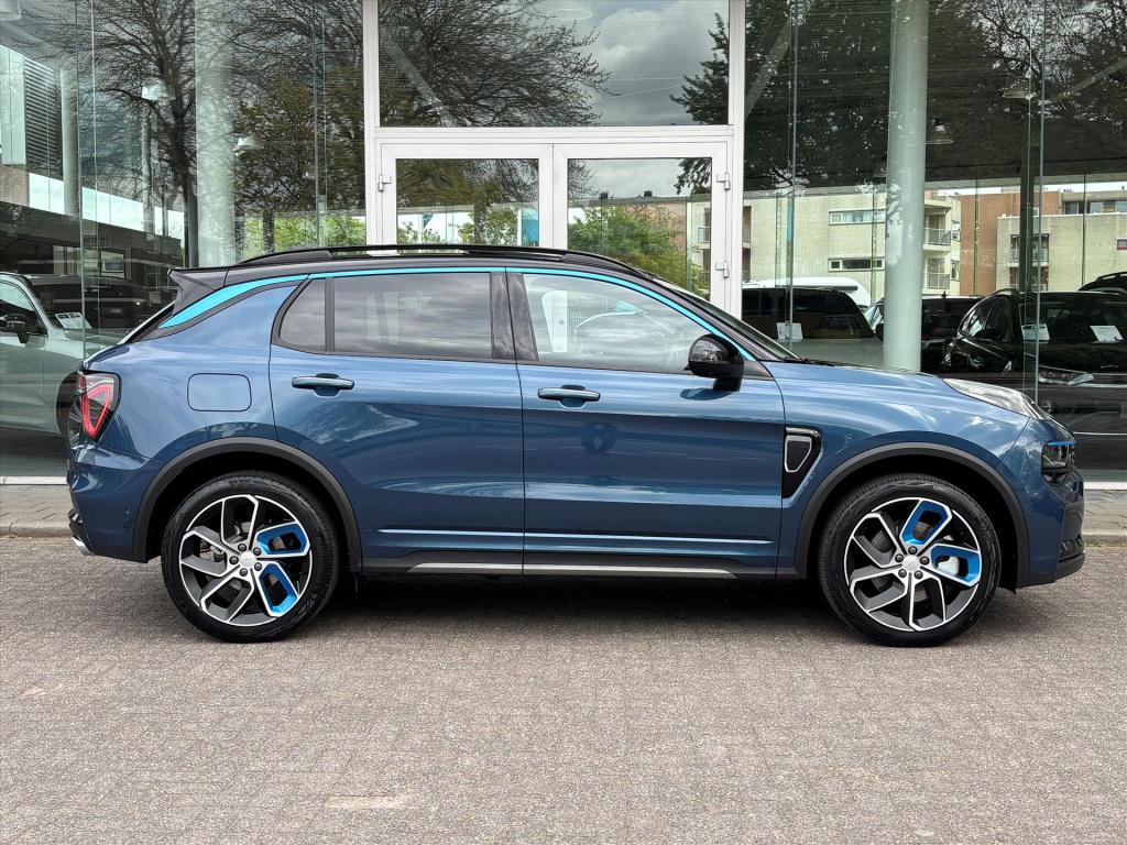 Lynk & Co 01 1.5td 261pk phev 7dcth| schuifdak|navi|my '23|1e eigenaar| rij