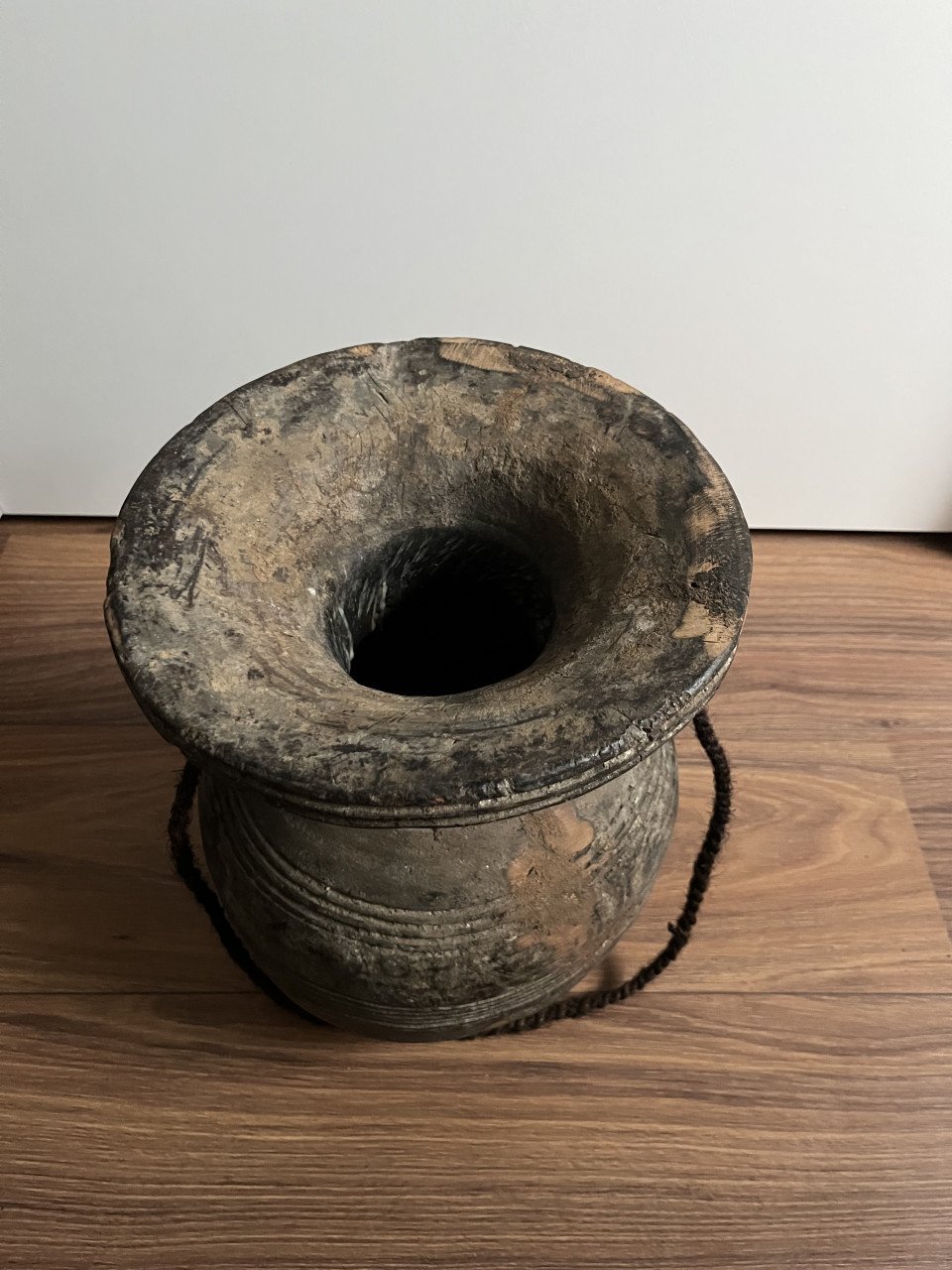 Nepalese pot nr. 8