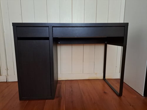 Zwart bureau te koop