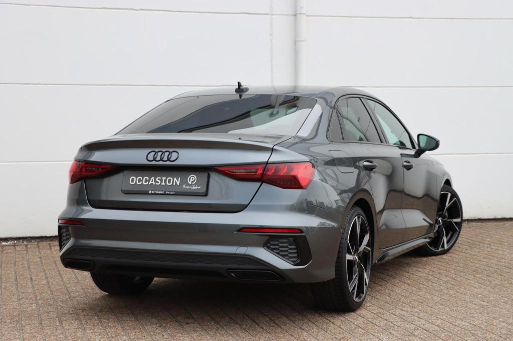 Audi A3 limousine 35 tfsi s-line edition 150pk s-tronic