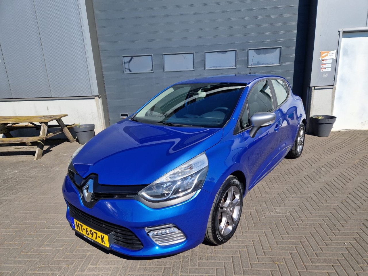 TE KOOP RENAULT CLIO 0.9 TCe DYNAMIQUE EURO 5 ZUINIGHEIDSLABEL A GT LINE