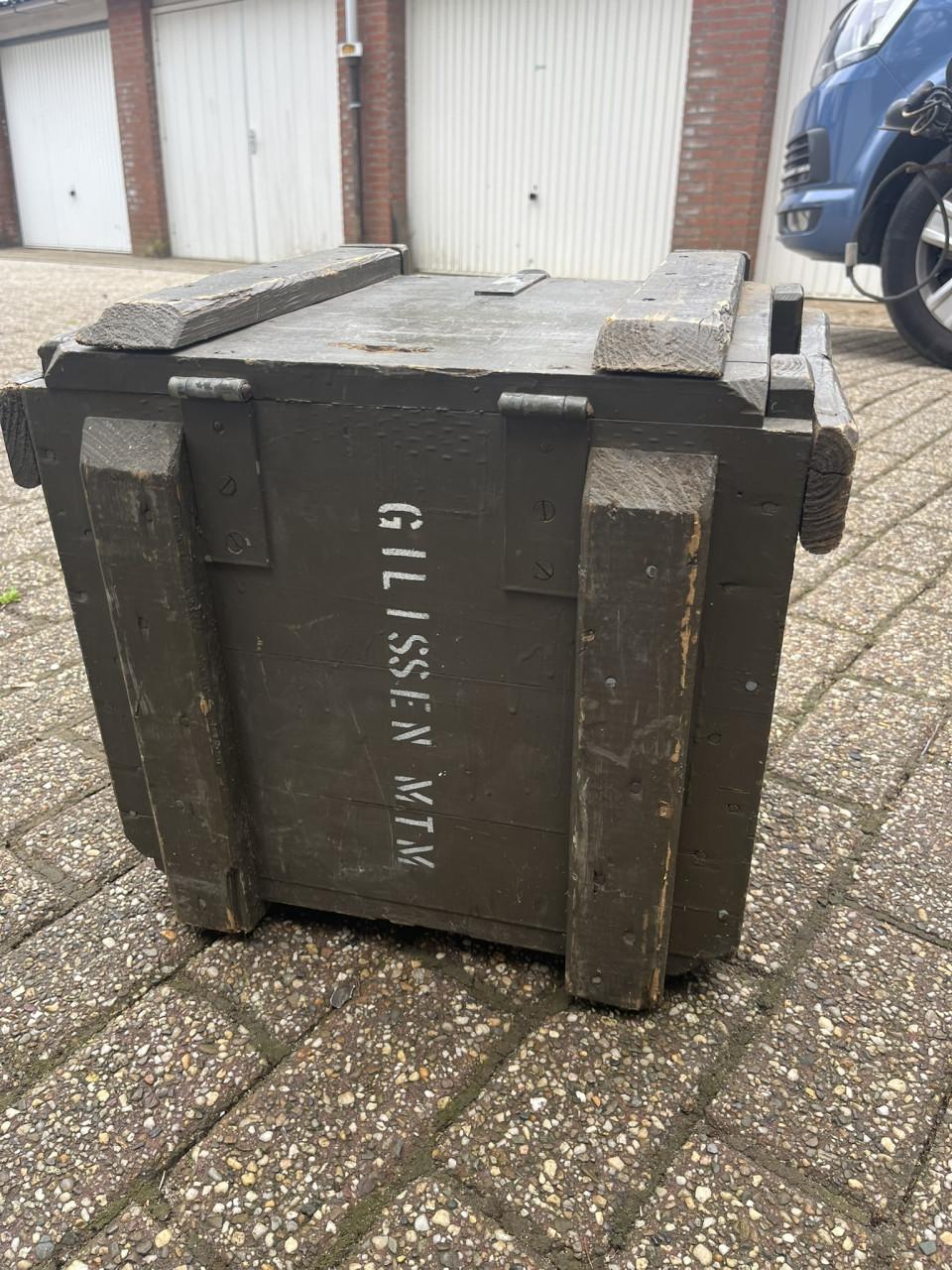 Houten legerkist