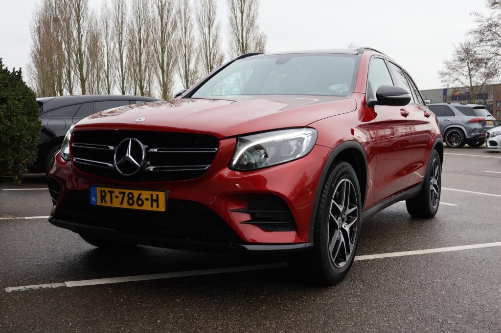 Mercedes-Benz Glc 250 d 4matic amg l panoramadak l trekhaak l stoelverwarmi