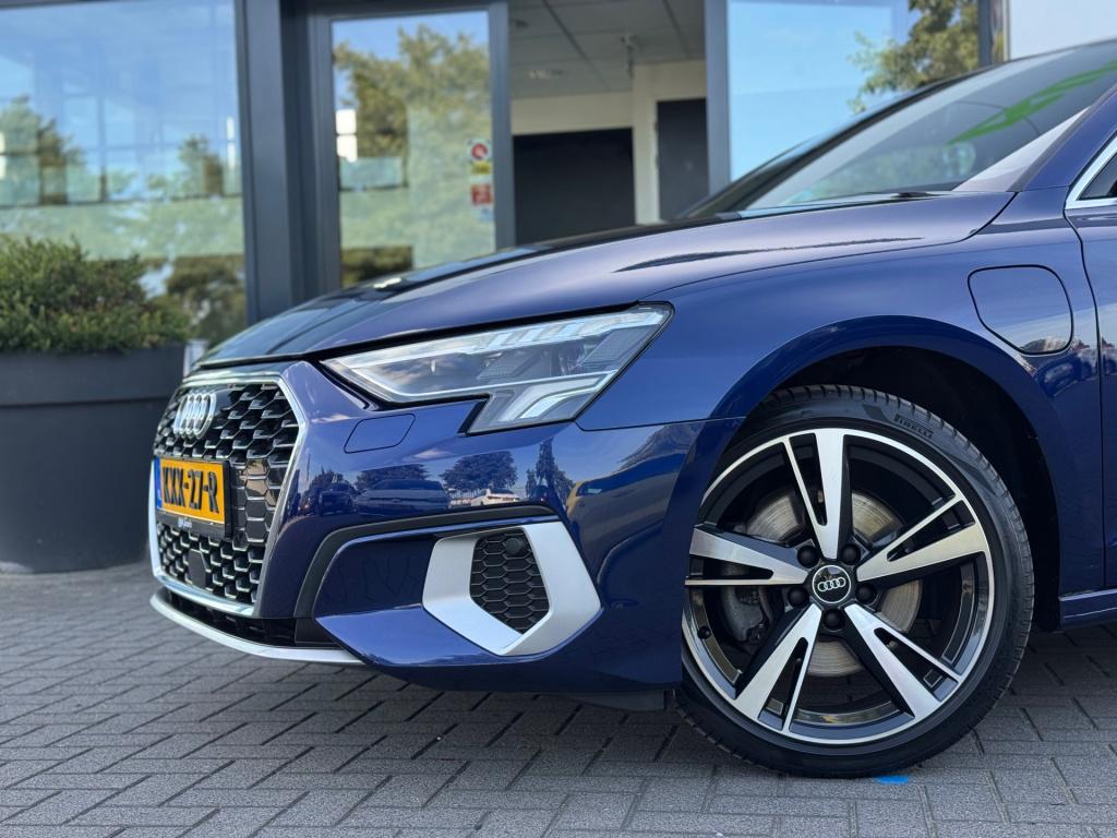 Audi A3 sportback 40 tfsie advance s-line * matrix led * camera * 18 inch