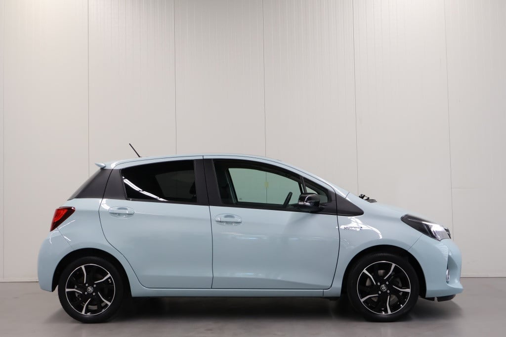 Toyota Yaris 1.5 hybrid aqua edition
