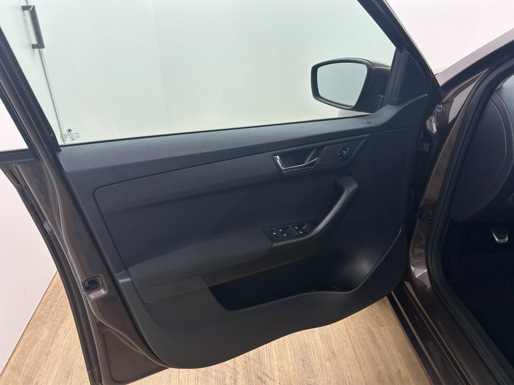Skoda Fabia occasion 1.2 tsi first edition style | bruin | tweedehands skod