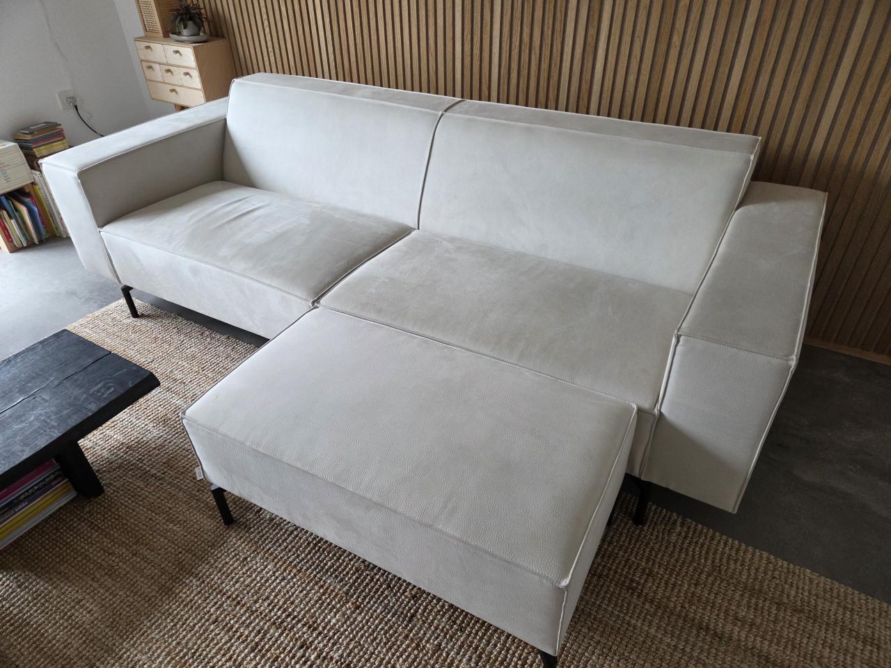 ZITBANK met hocker van BySidde in Japandi-stijl