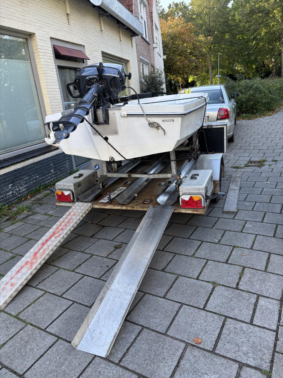 Volgboot vervoeren