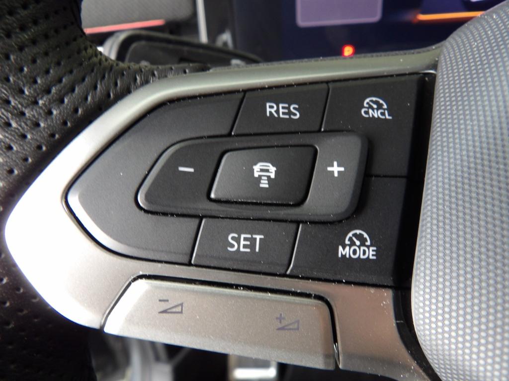 Volkswagen T-roc 1.5 etsi 110 kw r-line