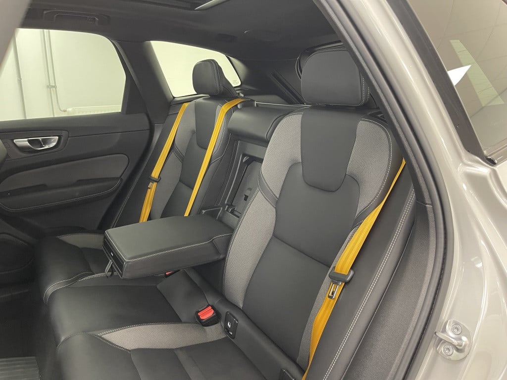 Volvo XC60 2.0 t8 awd polestar 455pk | silver dawn | long range | 360 camer