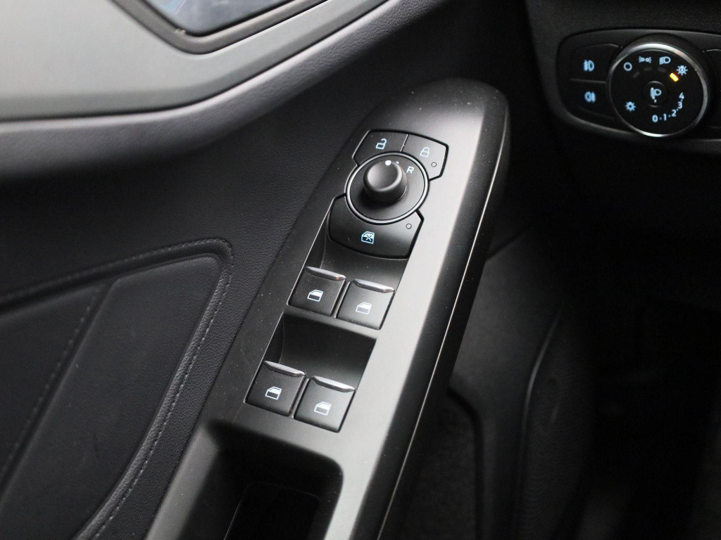 Ford Focus 1.0 ecoboost connected | lmv | parkeer sensoren | bluetooth | ai