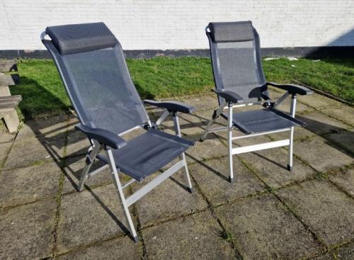 2 klapstoelen, Bardani, izgs