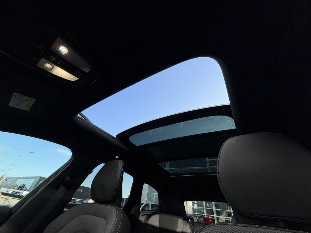 Volvo XC60 t8 455pk recharge plus dark| panodak| adap.cruise| trekhaak| ca