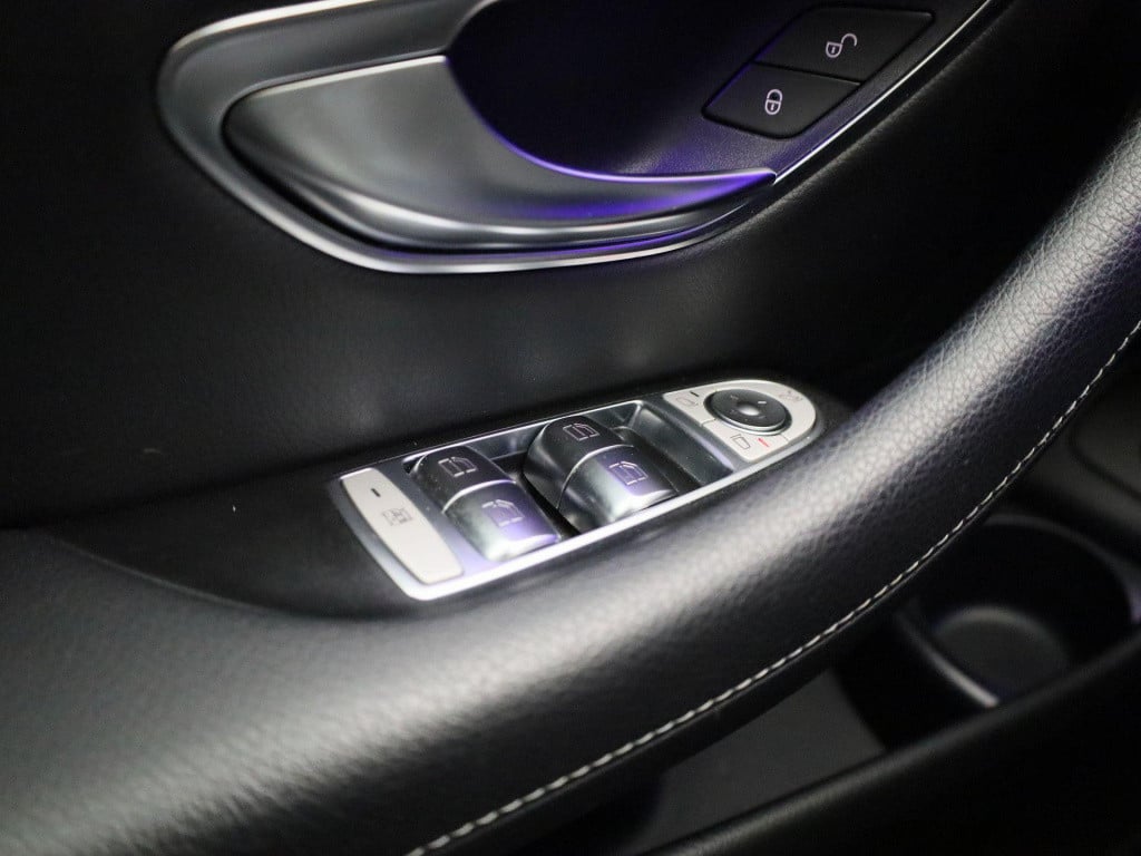 Mercedes-Benz E-Klasse estate 300 amg line | automaat | virtual cockpit | c