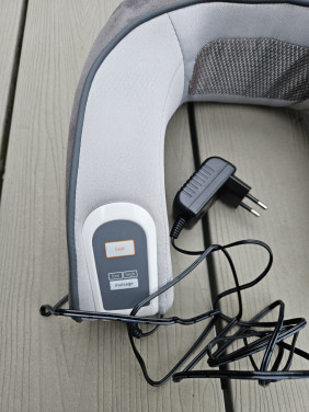 Nieuw HoMedics Nek en schoudermassagekussen met warmte functie...