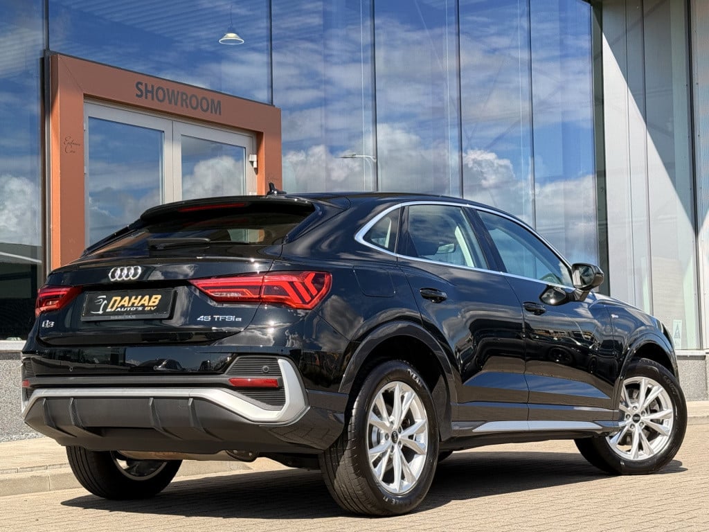 Audi Q3 sportback 45 tfsi e s-line | phev | matrix | stoelverwarming | digi