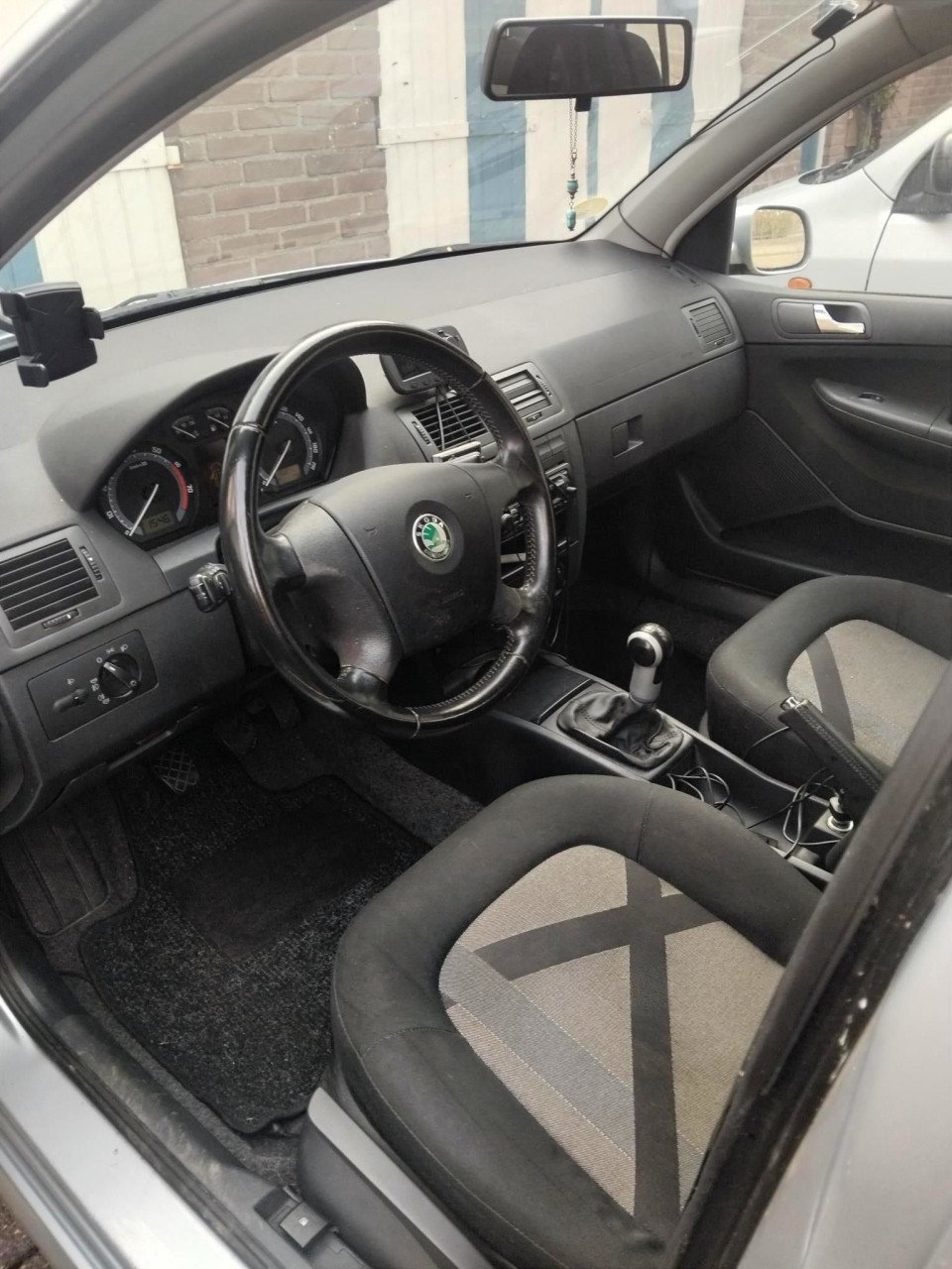 Skoda Fabia 1.4-16V Spirit+ met nieuwe APK.