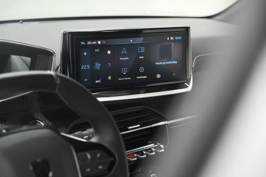 Peugeot 208 puretech 100 gt dark edition | camera | navigatie | apple carpl