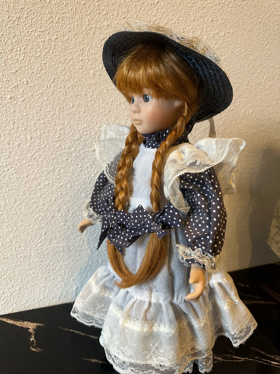 Pop “Imogen” The Promenade Collection (op standaard)