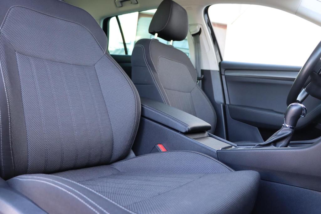 Skoda Superb combi 1.4 ehybrid style 218pk dsg6 | soh 93,1% | memory | stoe