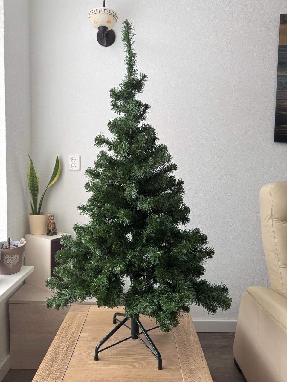 Mooie kunst kerstboom van 125 cm, inclusief standaard