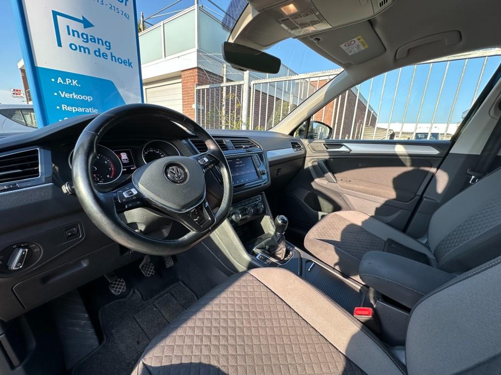 Volkswagen Tiguan 1.4 tsi 150pk act comfortline trekhaak 1800kg pdc dab+ na