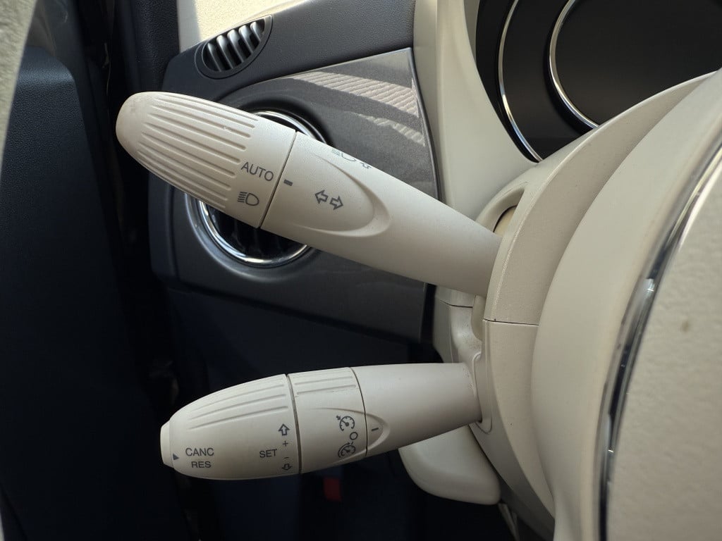 Fiat 500 1.2 lounge // automaat // 50.000km! //