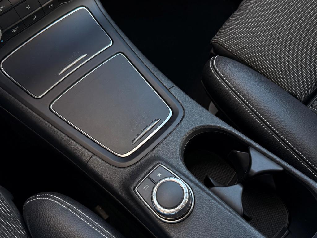 Mercedes-Benz B-Klasse b180 | navi | half leder | stoelverwarming | trekhaa