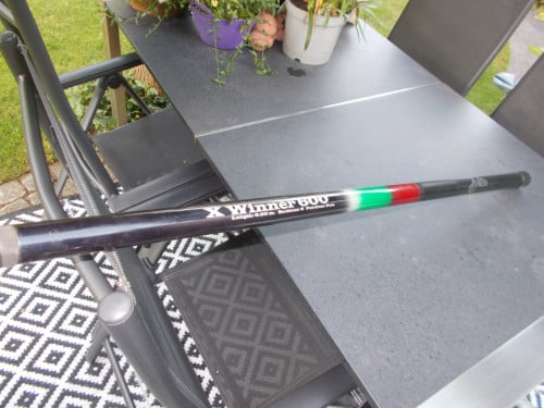 Vaste hengel in nieuwstaat, lengte 600 cm