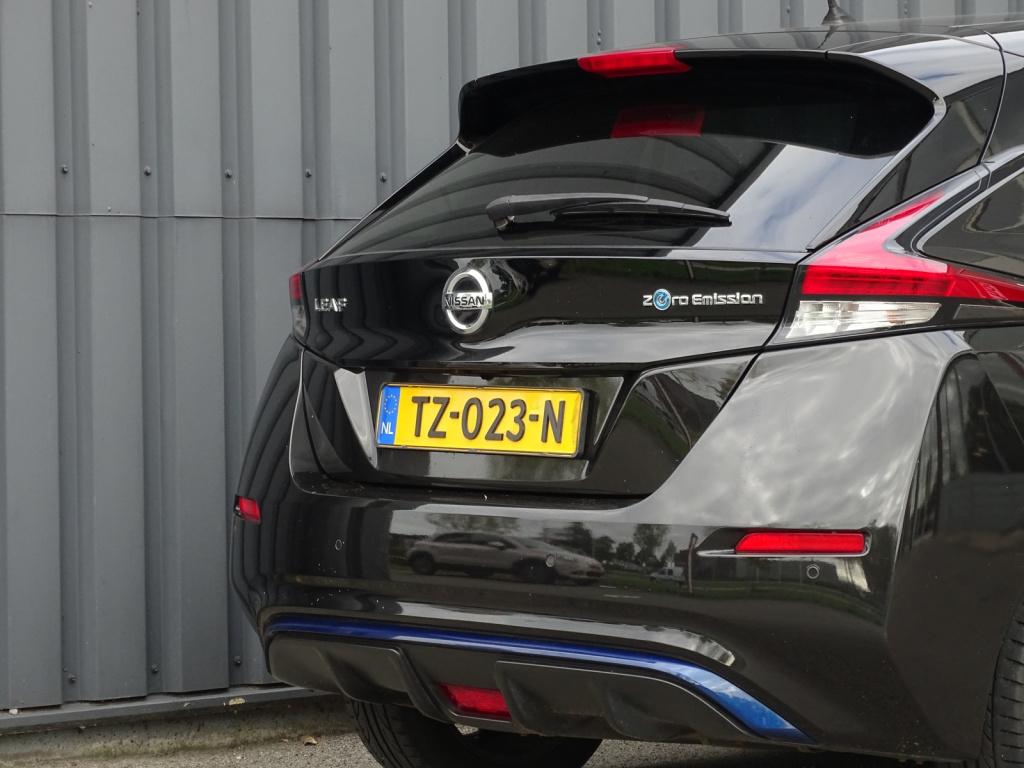 Nissan Leaf n-connecta 40 kwh | incl. btw | 360 camera