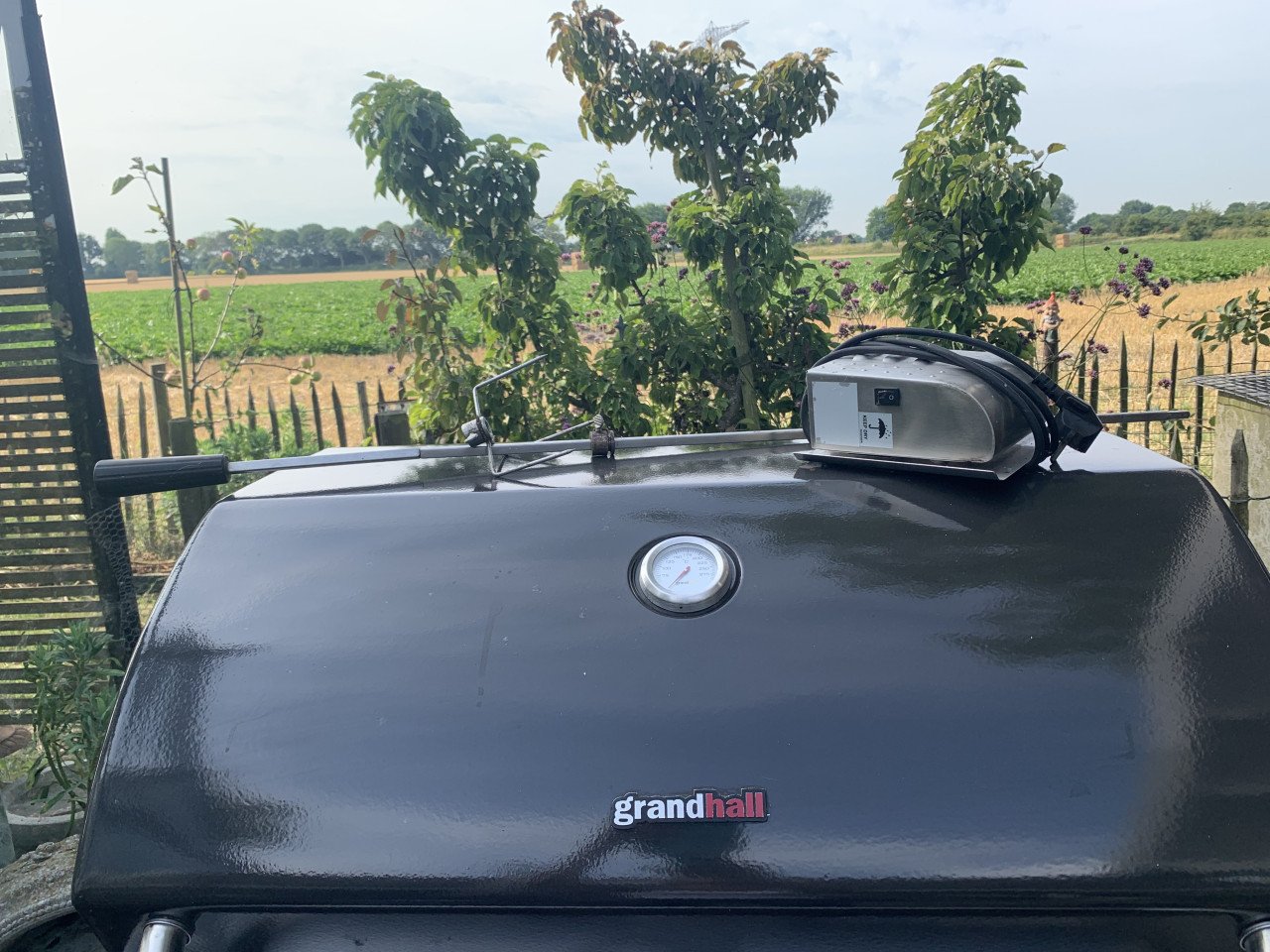 Buitenkeuken met bbq en wokbrander