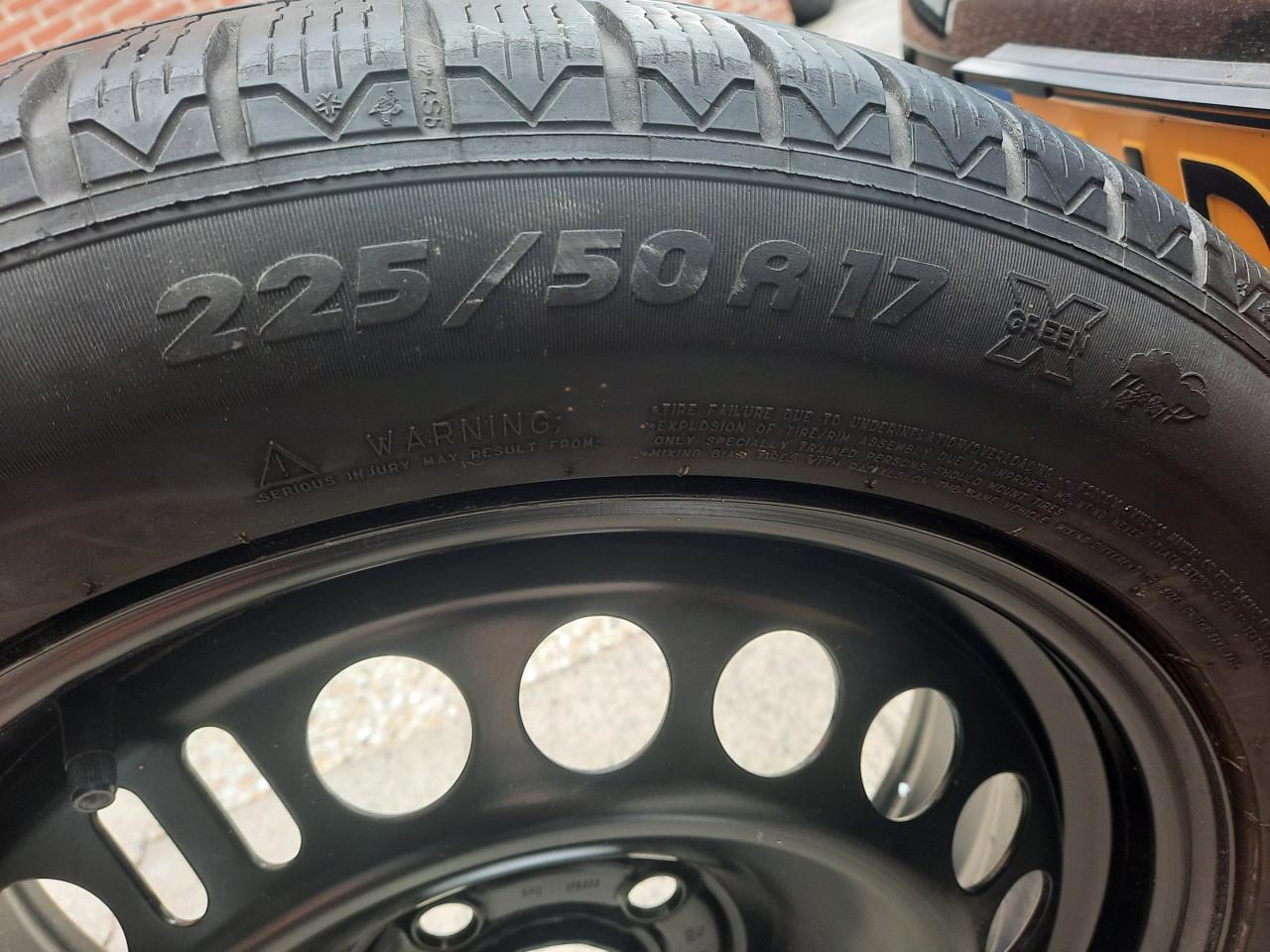 Michelin 225/50 R17