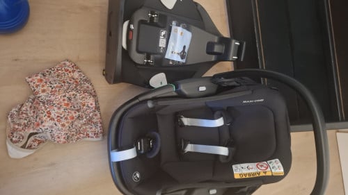 Maxi Cosi Coral 360 met isofix draaibaar en uitschuifbaar