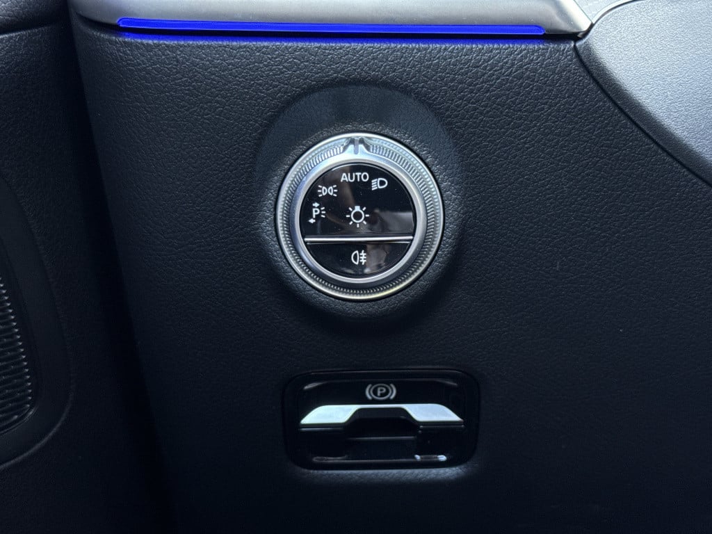 Mercedes-Benz C-Klasse 180 luxury line | sfeerverl. | memory seat | carplay